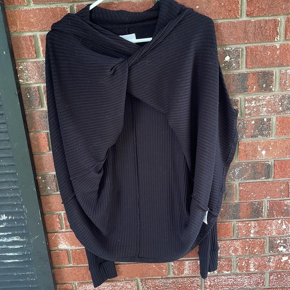 A:glow maternity nursing sweater - Picture 2 of 3